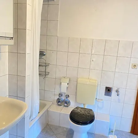 Pension 28 - Zimmer 7 Velgast Esterno foto